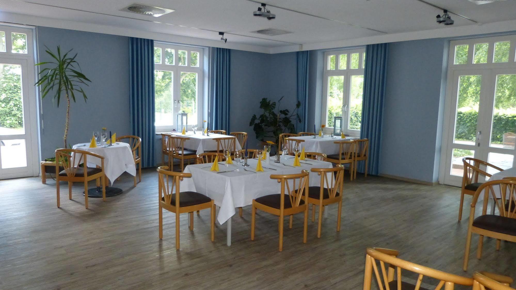 Hotel Ruegenblick Stralsund Exterior foto