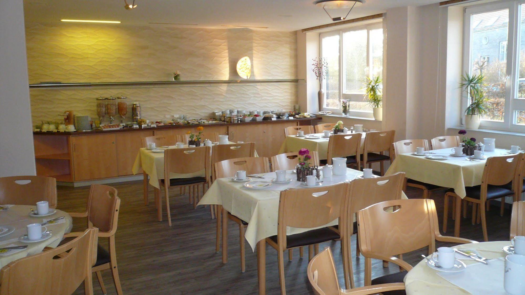 Hotel Ruegenblick Stralsund Exterior foto