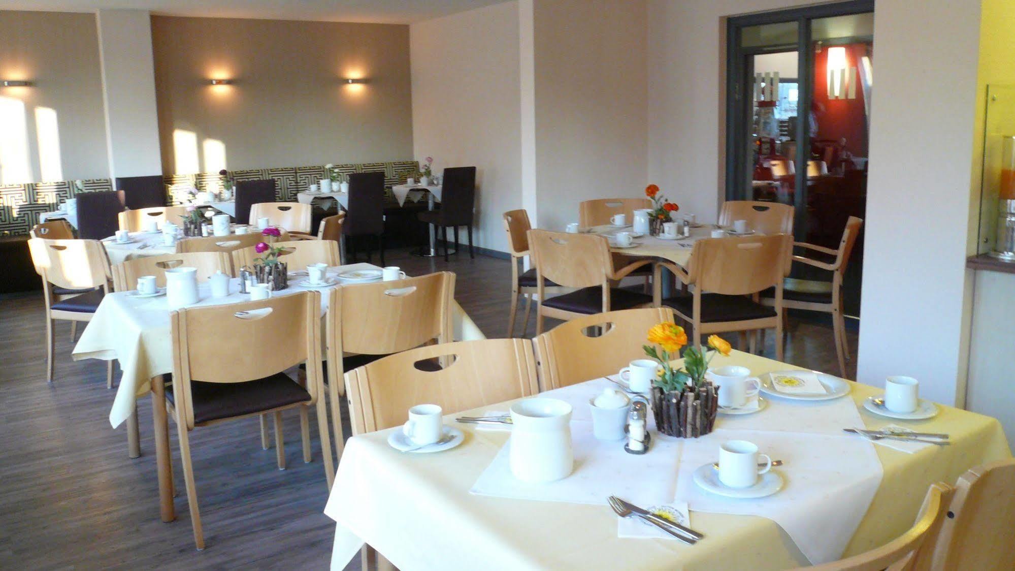 Hotel Ruegenblick Stralsund Exterior foto